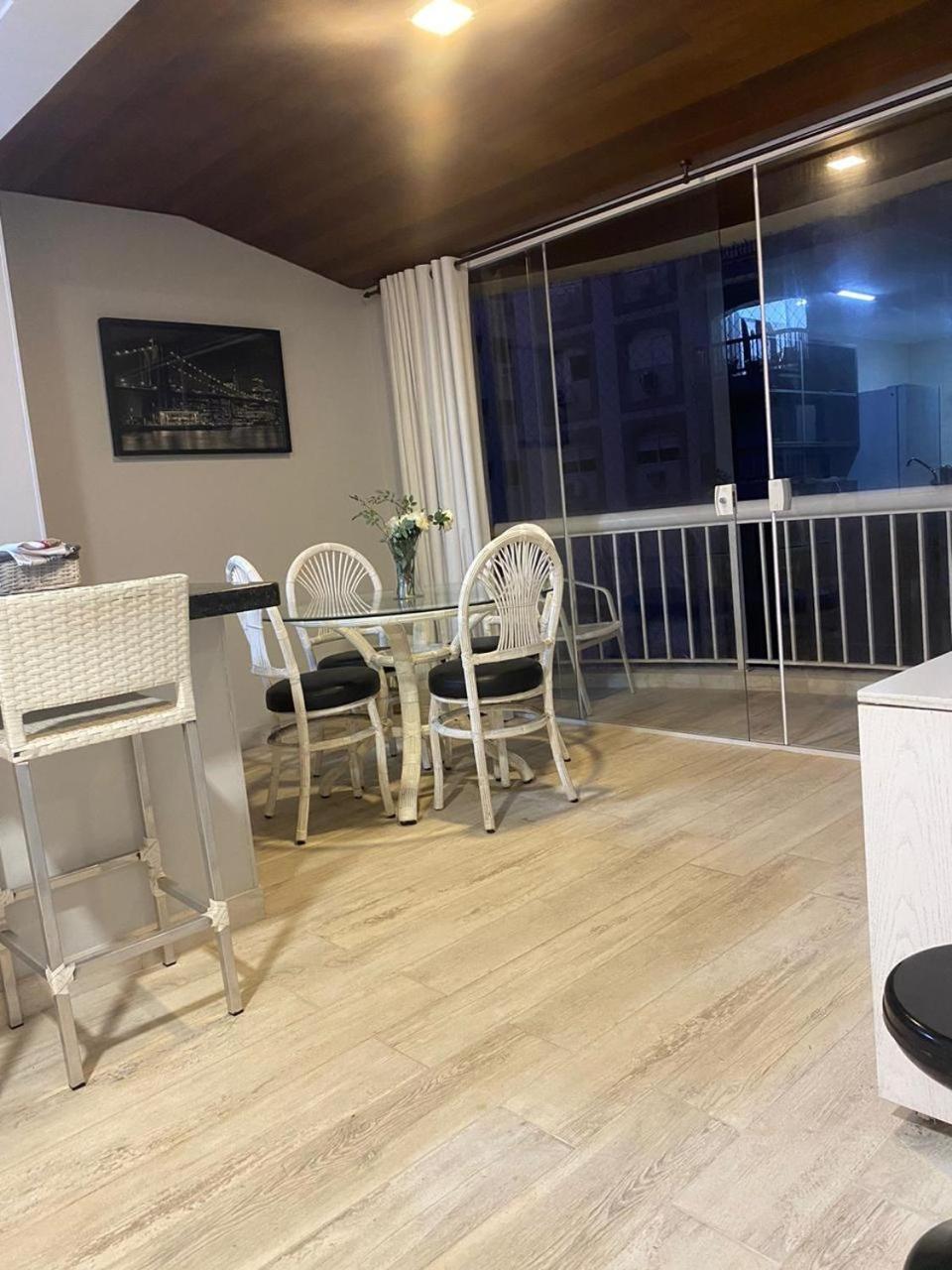 Apartamento Guaruja
